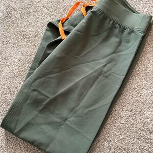 Figs Livingston scrub pant